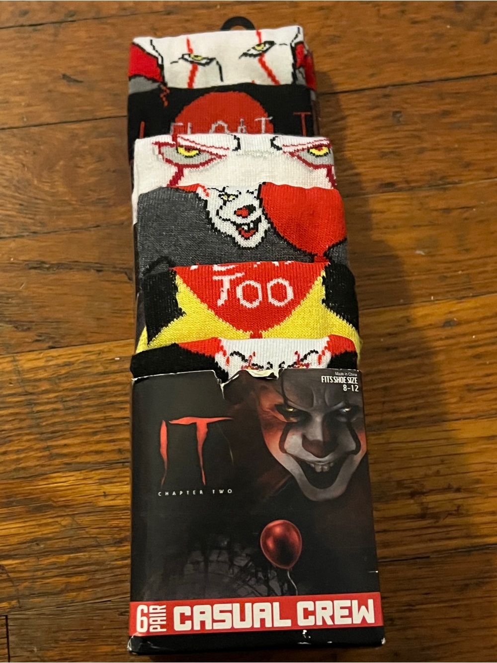 It Chapter Two 6 Pair Casual Crew Socks Size 8-12 New